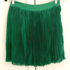 Club Monaco green pleated skirt size 0